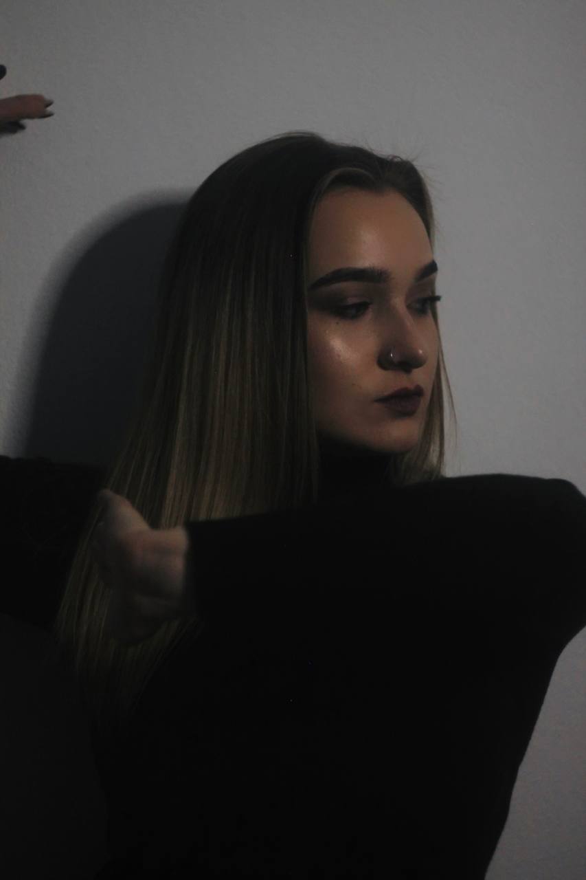 Contemporary — пластика рук
